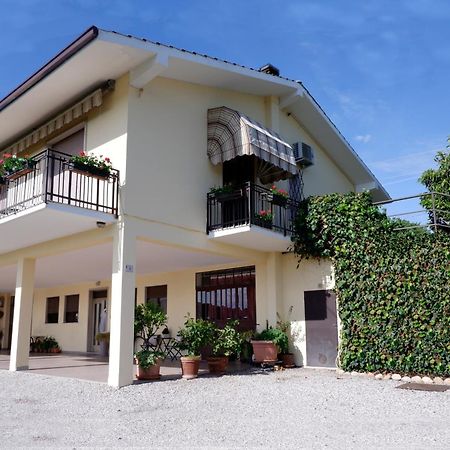 L'Edera Appartamento Rivoli Veronese Екстериор снимка
