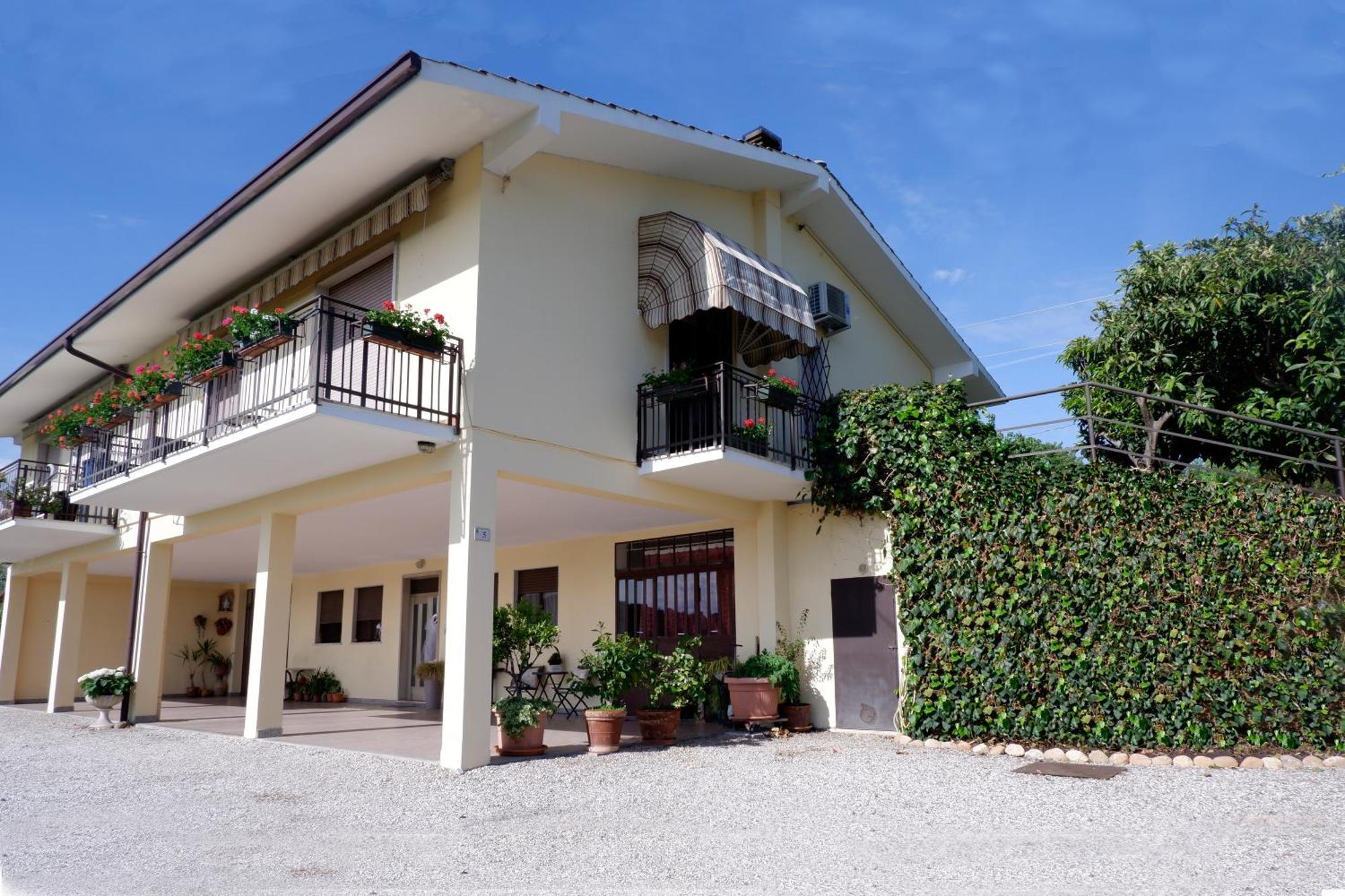 L'Edera Appartamento Rivoli Veronese Екстериор снимка